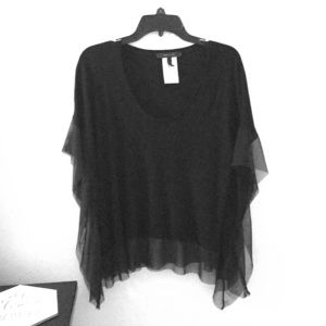 BCBG Small Black Top w Beautiful Detail